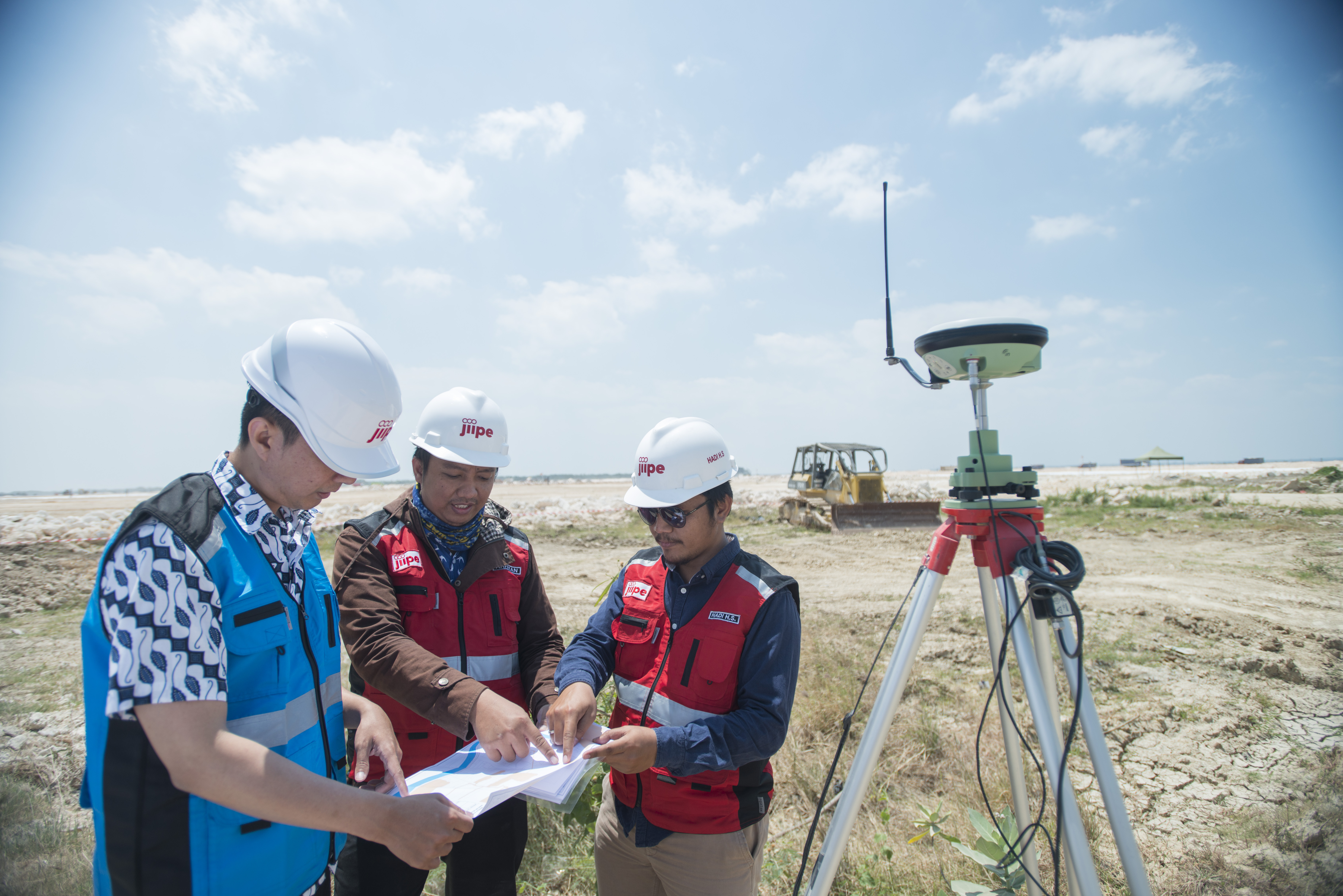 PT Pelindo III Accelerates the Establishment of SEZs in East Java Industrial Zone JIIPE, Why?